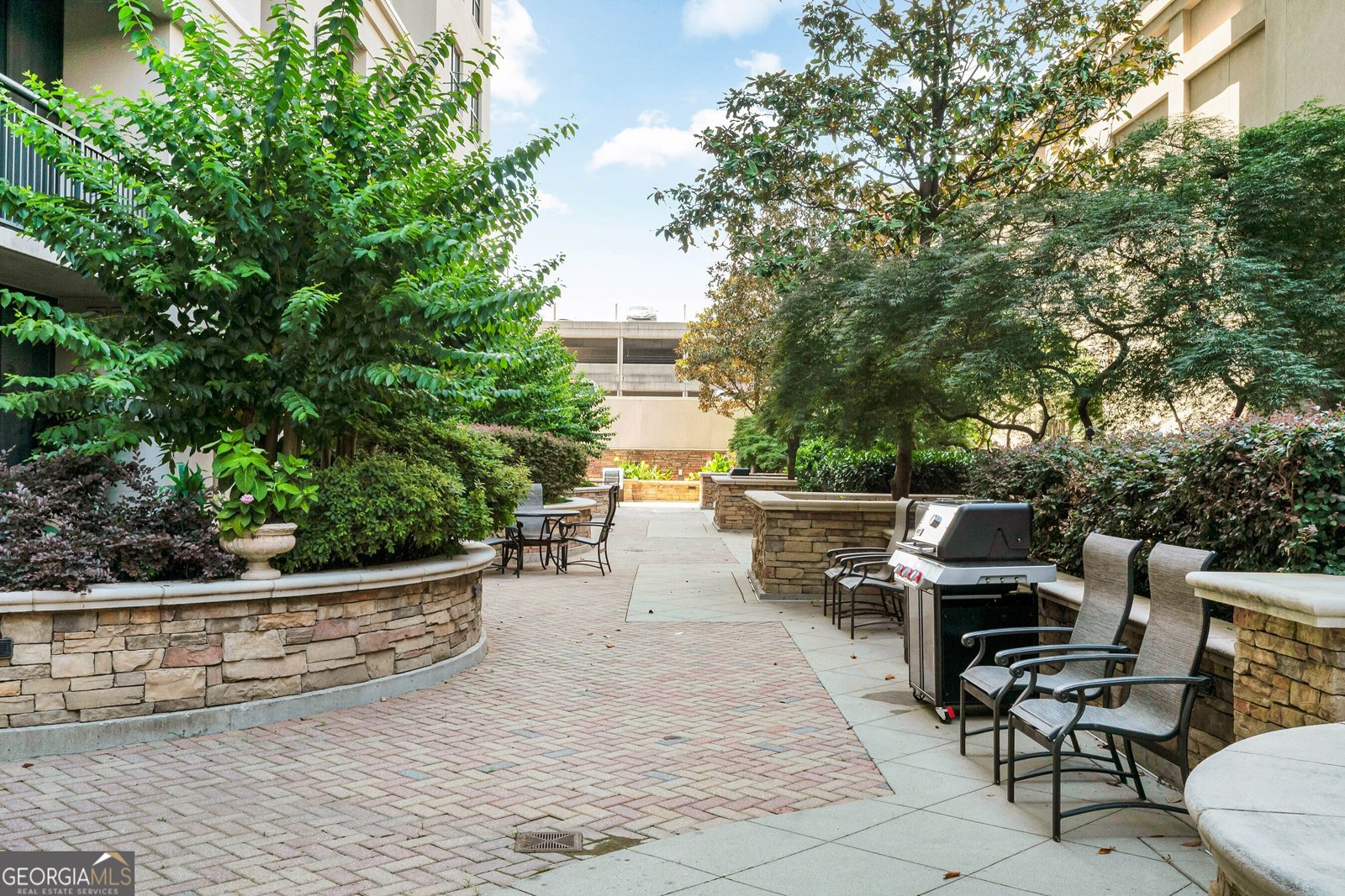 3040 Peachtree Road Atlanta - 27