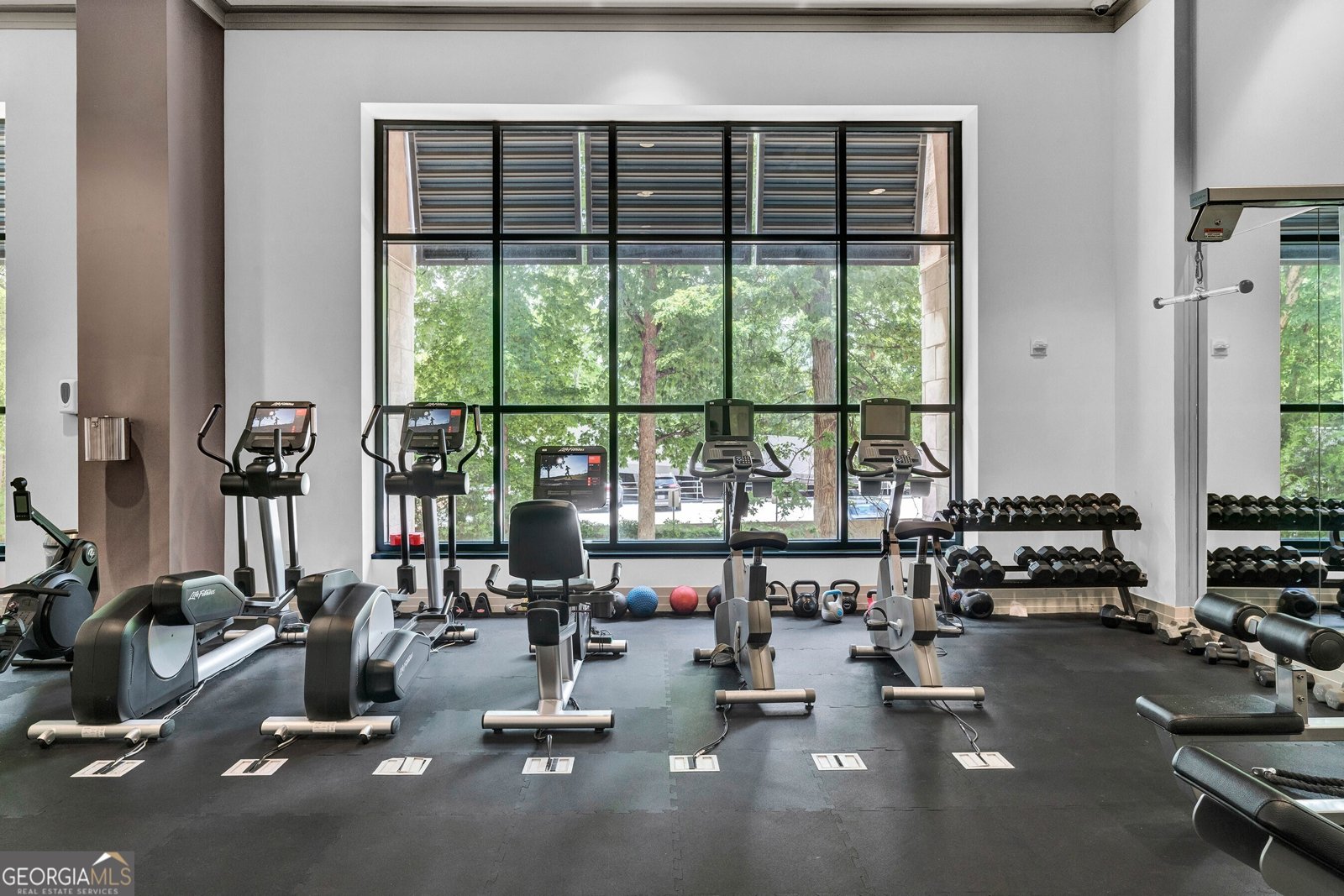 3040 Peachtree Road Atlanta - 31