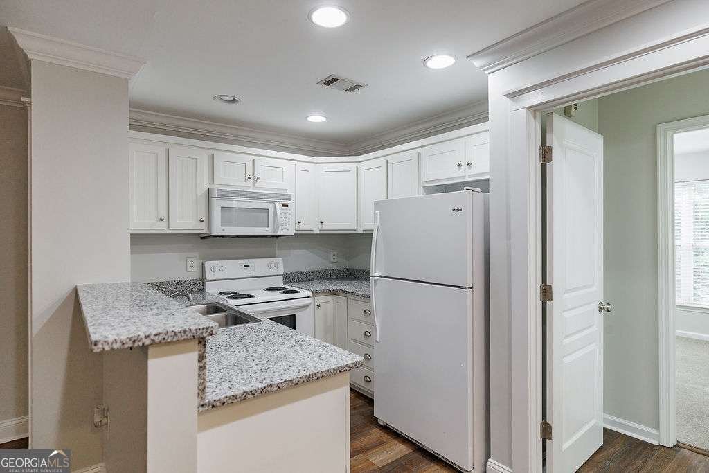 490 Barnett Shoals Rd Athens - 11