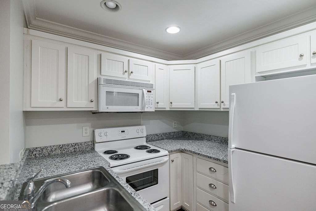 490 Barnett Shoals Rd Athens - 12