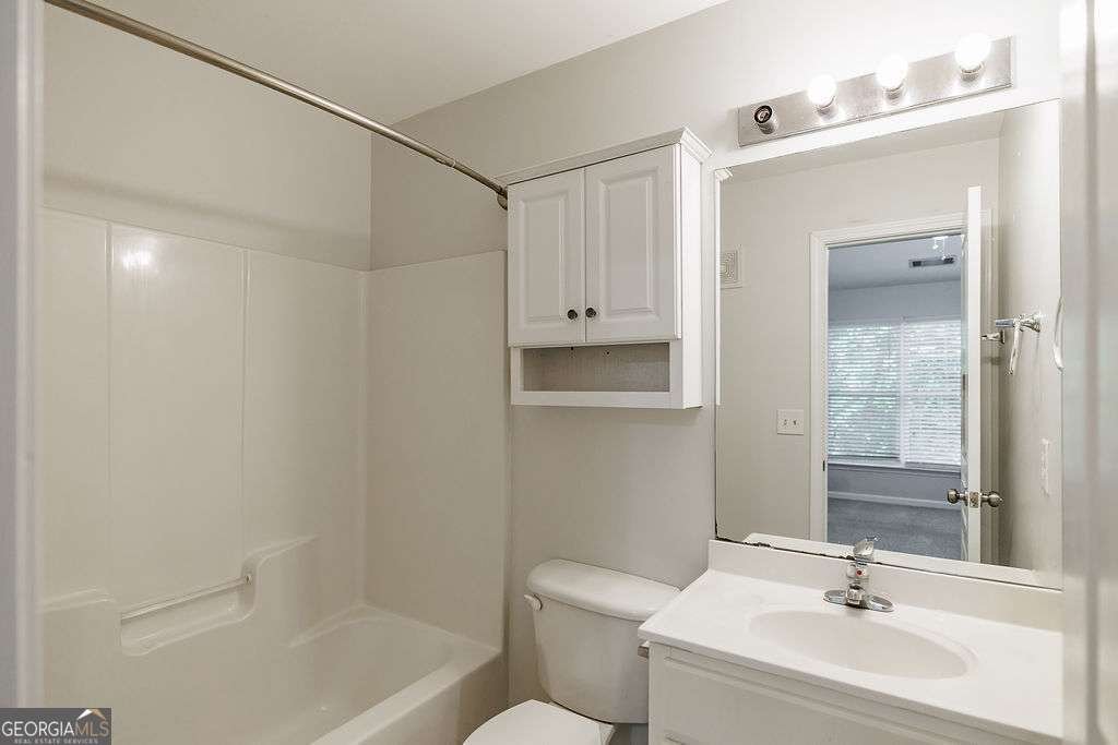 490 Barnett Shoals Rd Athens - 27