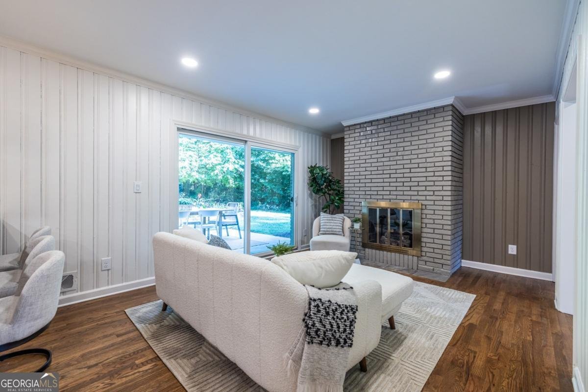 2436 Hazelwood Drive Atlanta - 17
