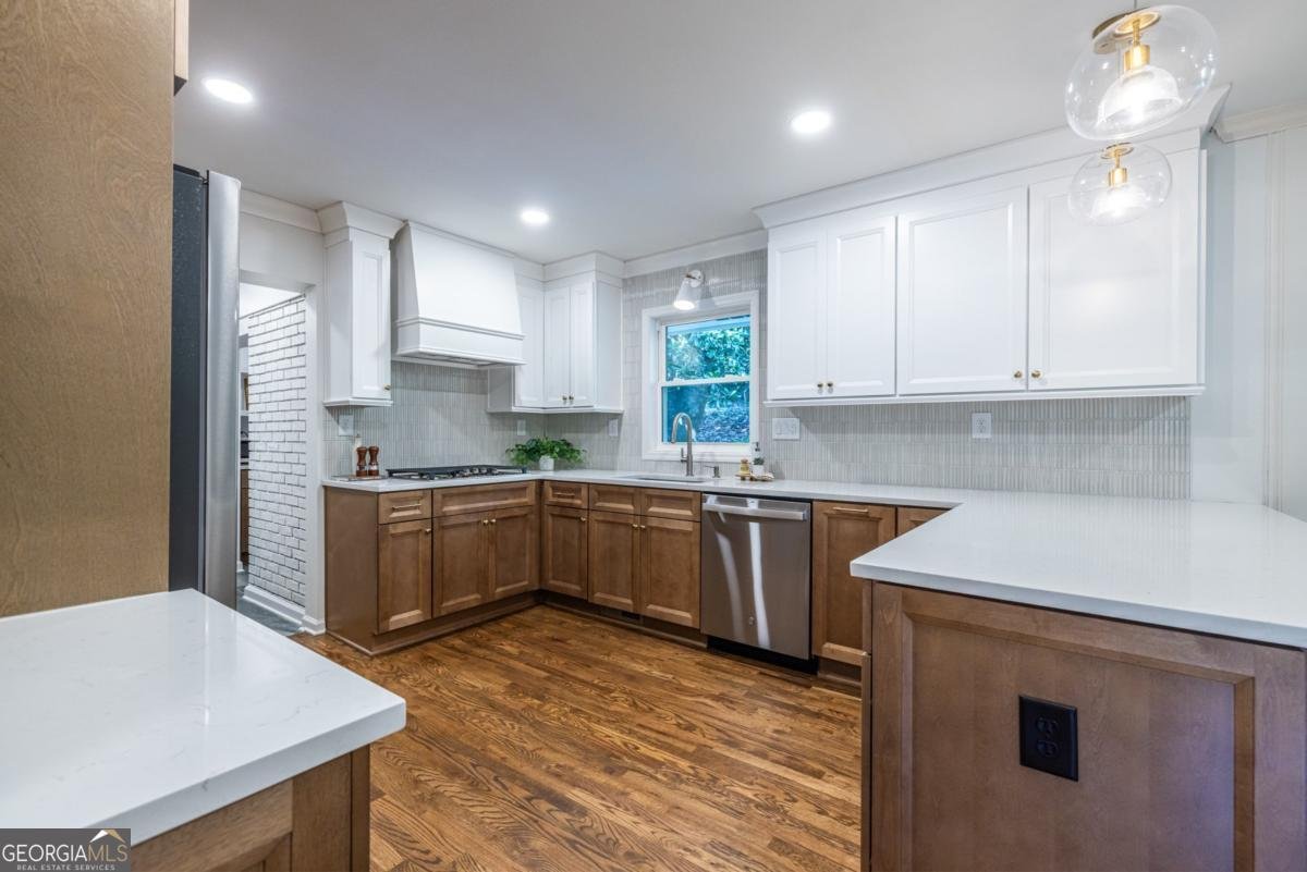 2436 Hazelwood Drive Atlanta - 22