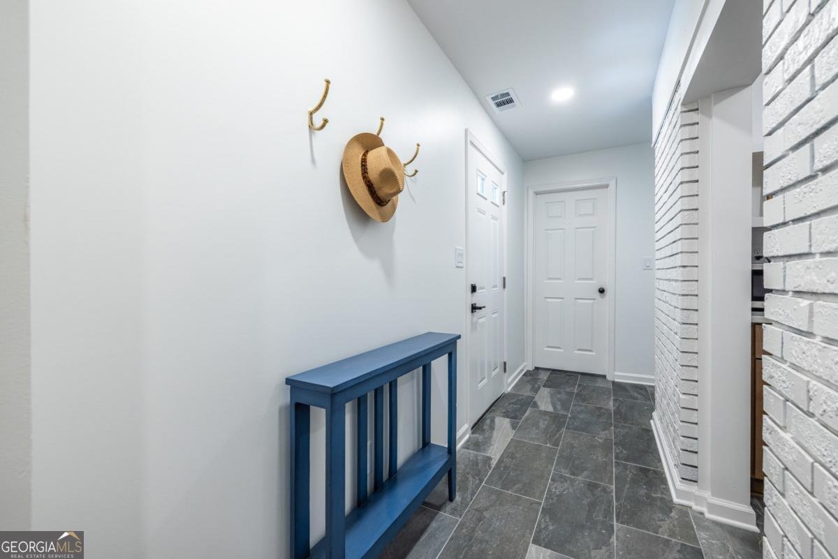 2436 Hazelwood Drive Atlanta - 26