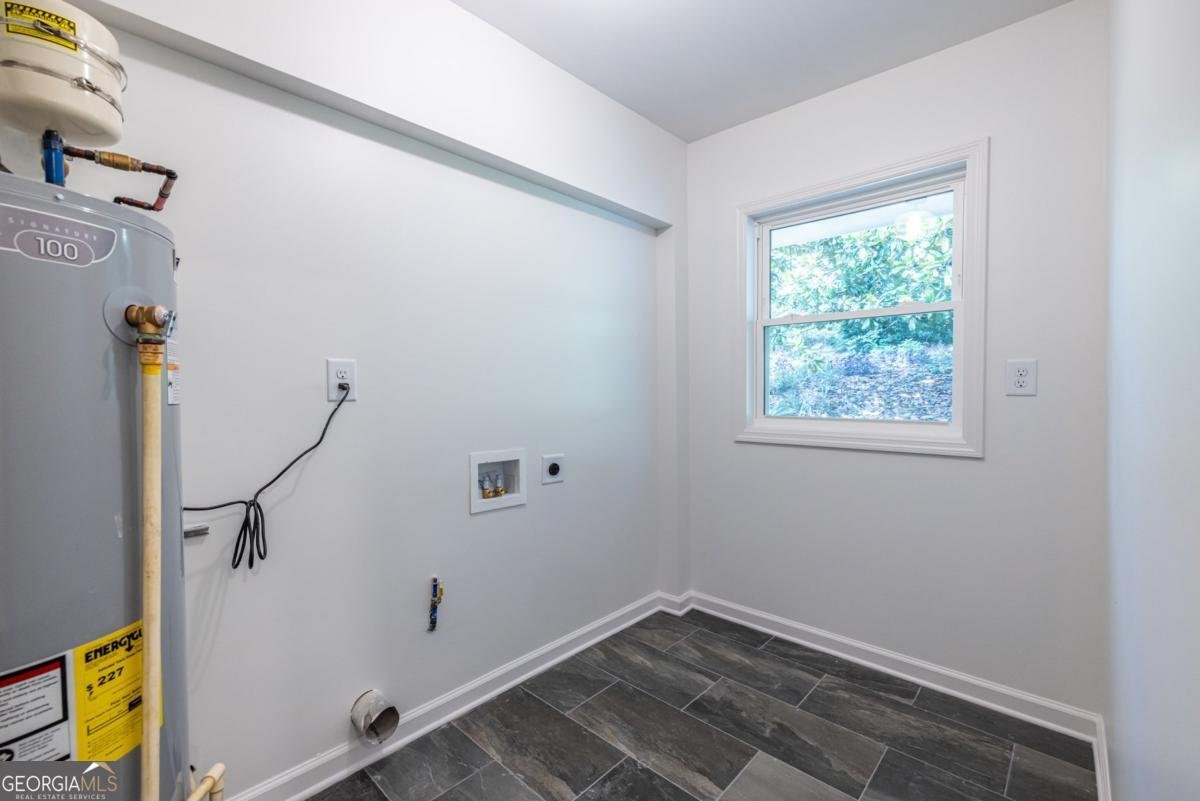 2436 Hazelwood Drive Atlanta - 31