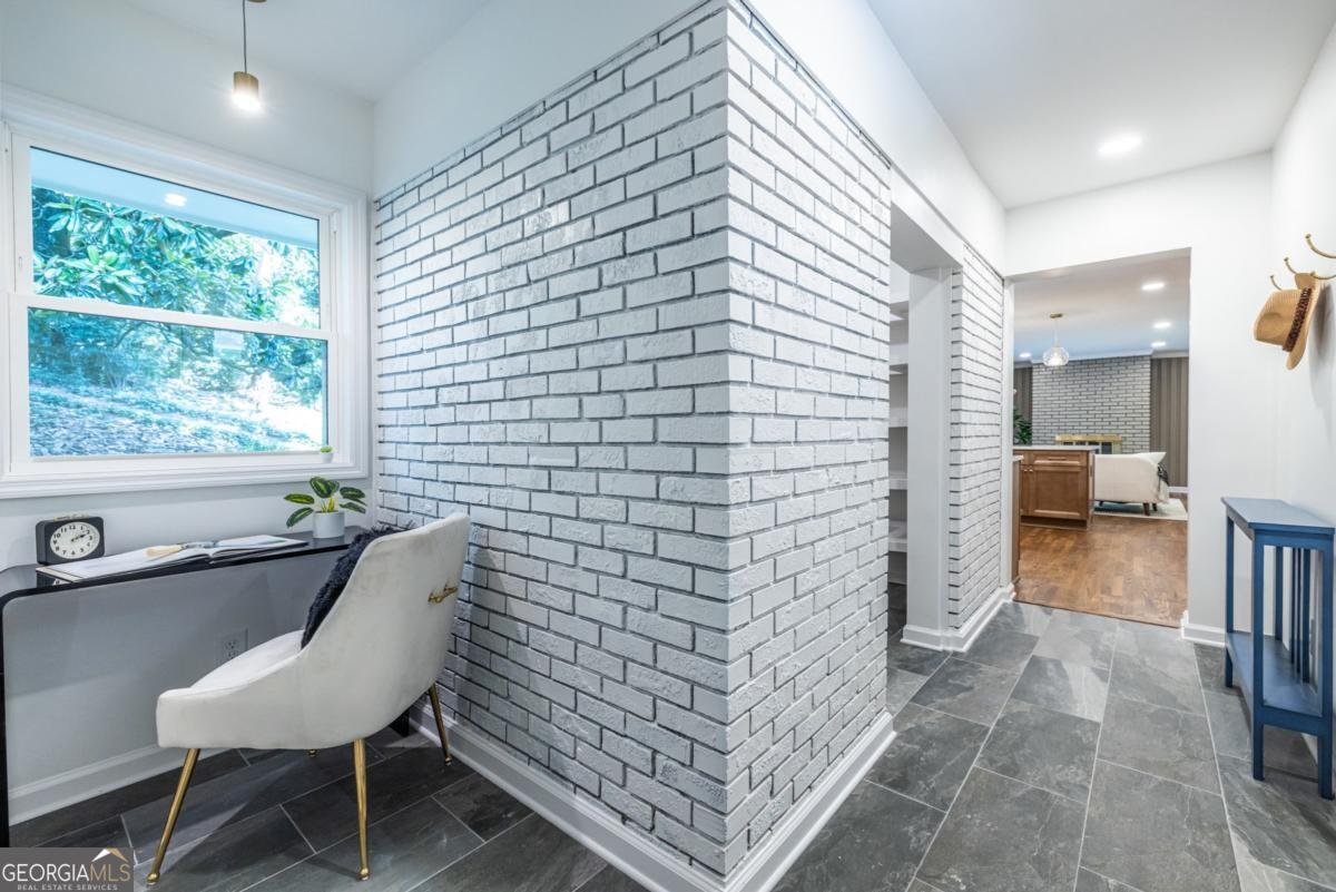 2436 Hazelwood Drive Atlanta - 32