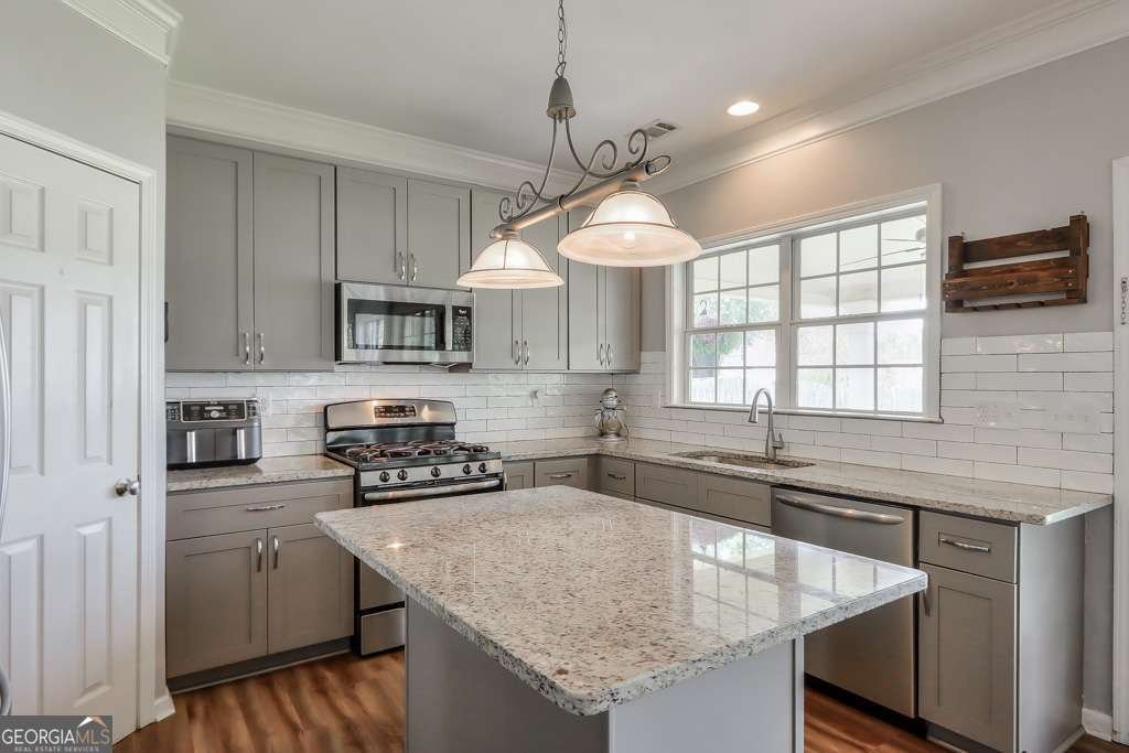 525 Papillion Trace Woodstock - 10