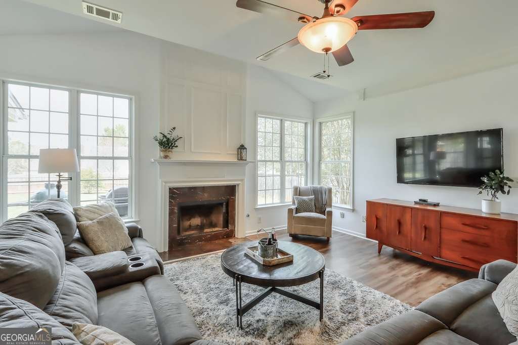 525 Papillion Trace Woodstock - 4