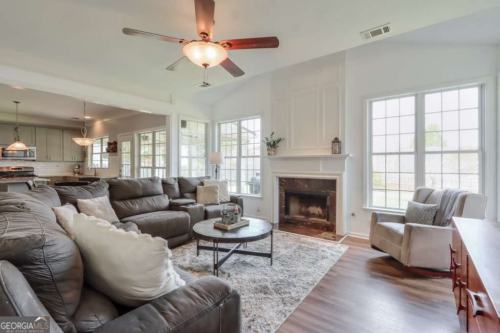 525 Papillion Trace Woodstock - 7