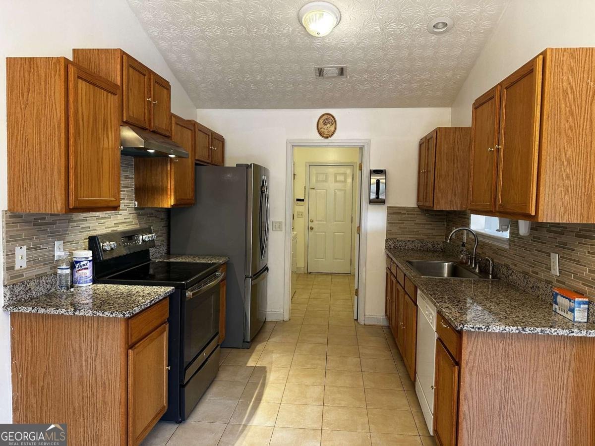 5026 Limerick Lane Flowery Branch - 10