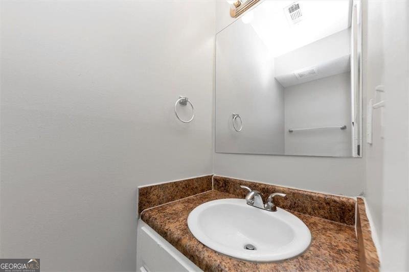 419 PRINCE OF WALES Stone Mountain - 23