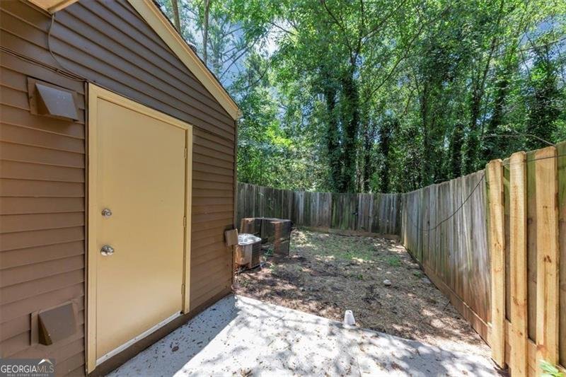 419 PRINCE OF WALES Stone Mountain - 24
