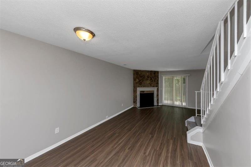 419 PRINCE OF WALES Stone Mountain - 8