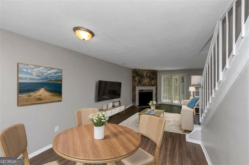 419 PRINCE OF WALES Stone Mountain - 9