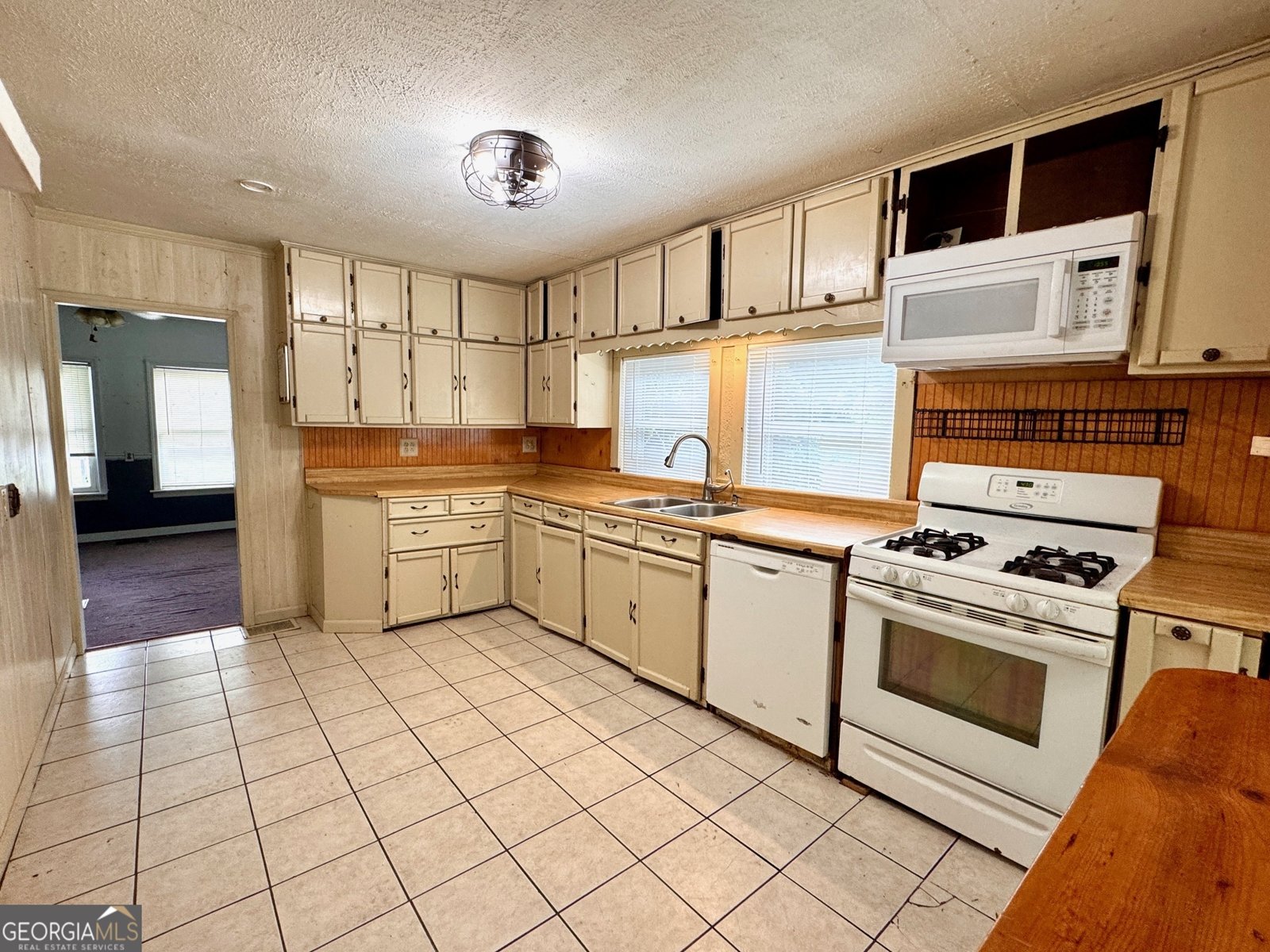6717 Sweetwater Road Lithia Springs - 6