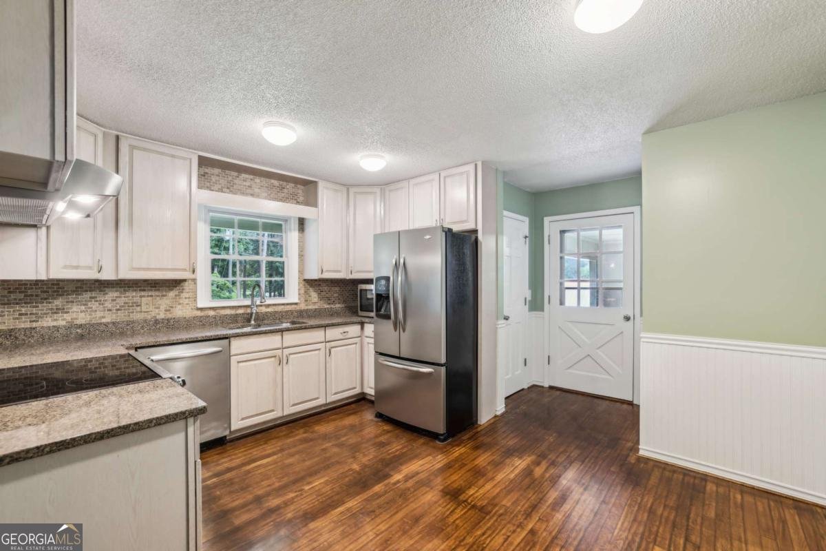 4645 Shallowford Road Roswell - 10