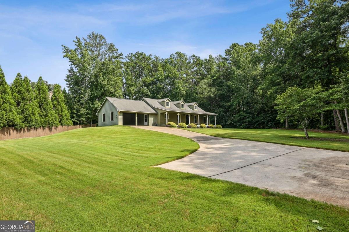 4645 Shallowford Road Roswell - 33