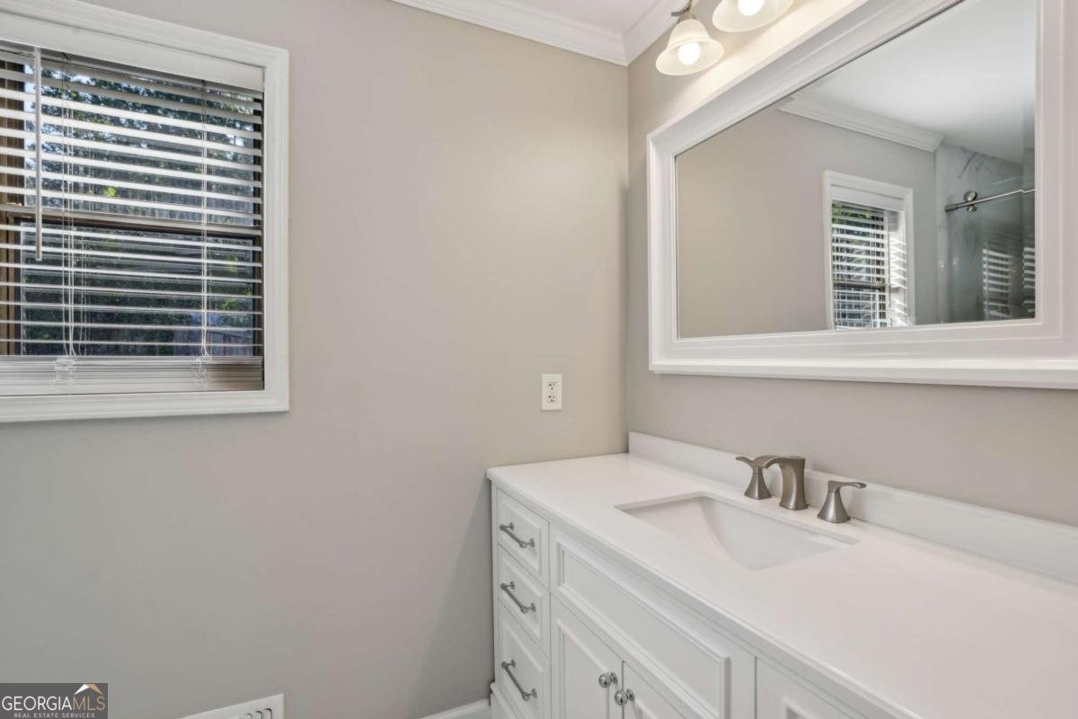 230 Hollyberry Court Roswell - 16