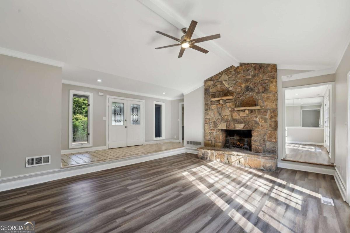 230 Hollyberry Court Roswell - 4
