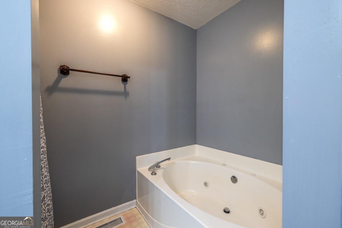 1462 Senator Road Douglasville - 27