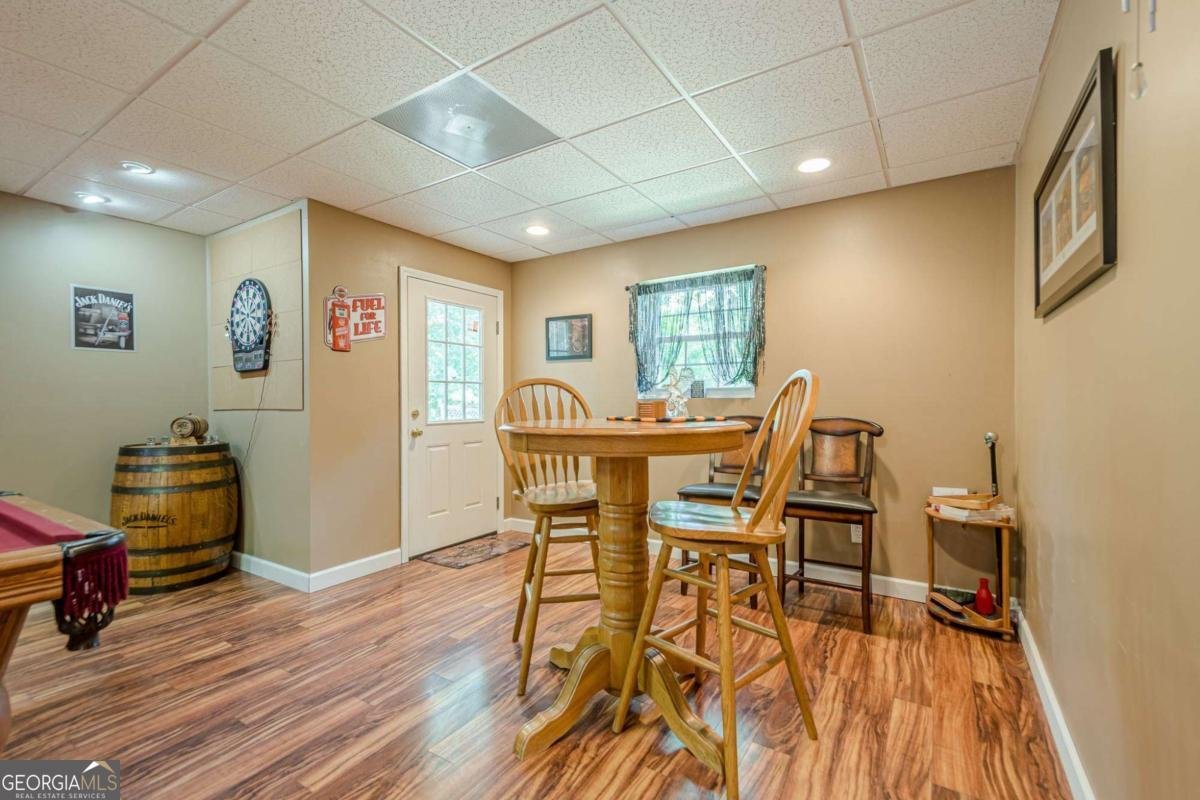 50 Pond Mill Court Silver Creek - 52