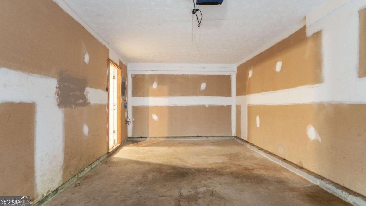 3830 Chimney Stone Court Ellenwood - 29
