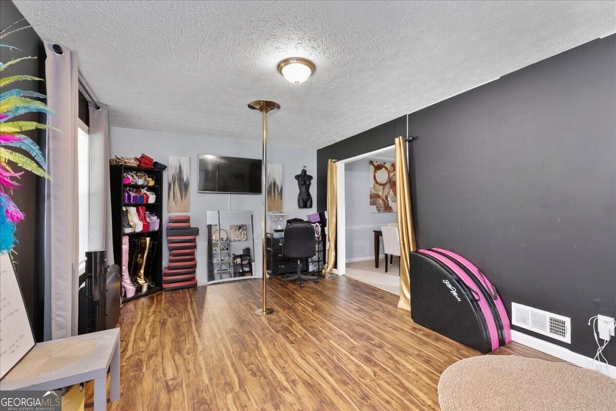6865 Shangrila Way Riverdale - 8