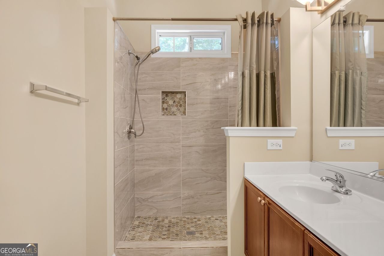 3235 Abbott Drive Powder Springs - 23
