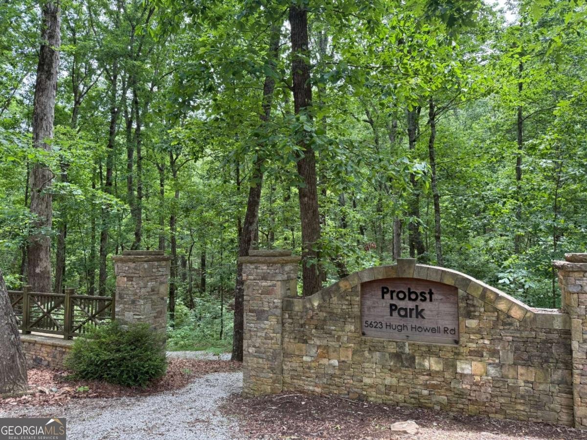 2066 Fairgreen Drive Tucker - 76