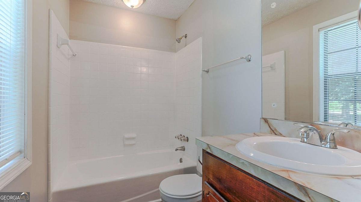 416 Pineburr Lane Stone Mountain - 4