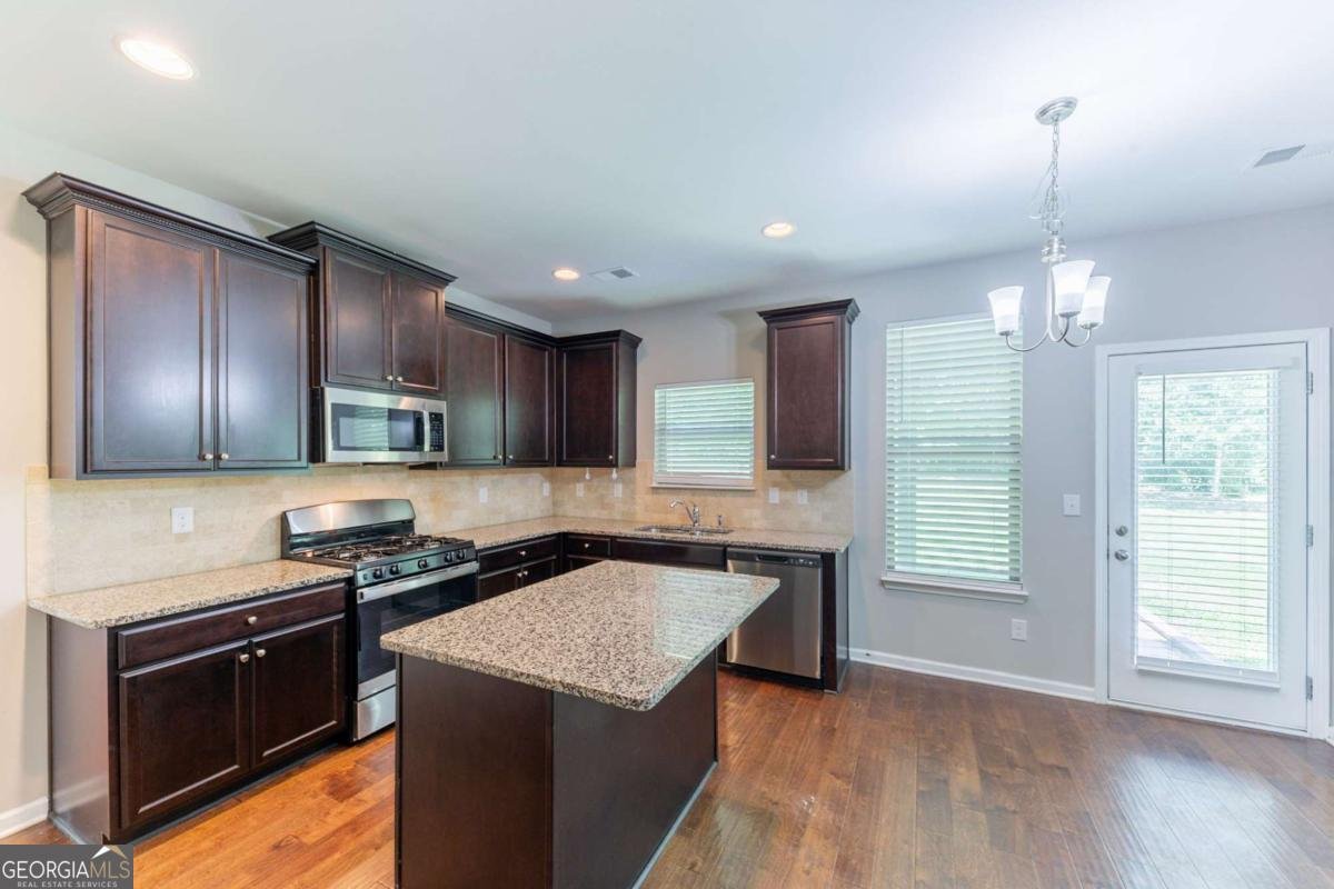 3177 Alhambra Circle Hampton - 4