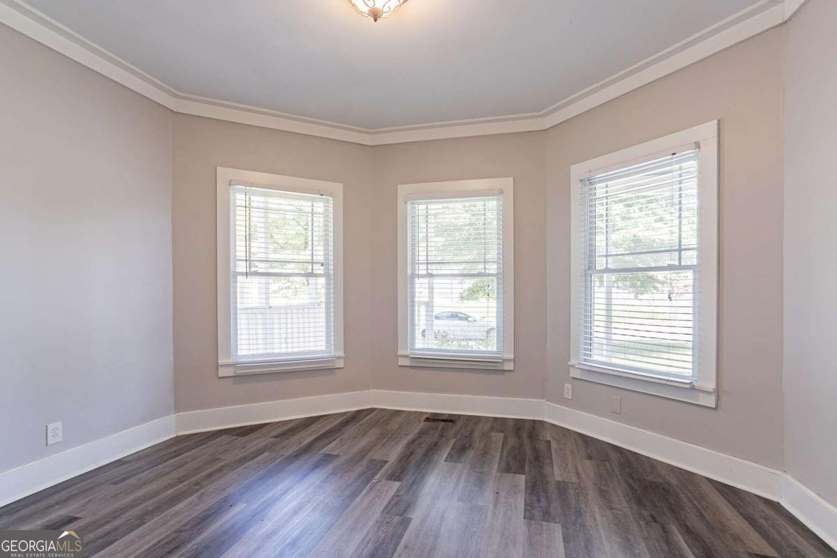 3559 Victoria Street Atlanta - 4