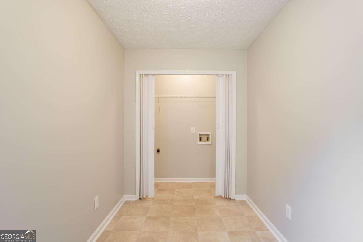 115 Fayette Court Fayetteville - 21