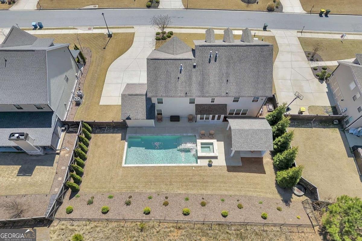 3610 Valleyway Road Cumming - 43
