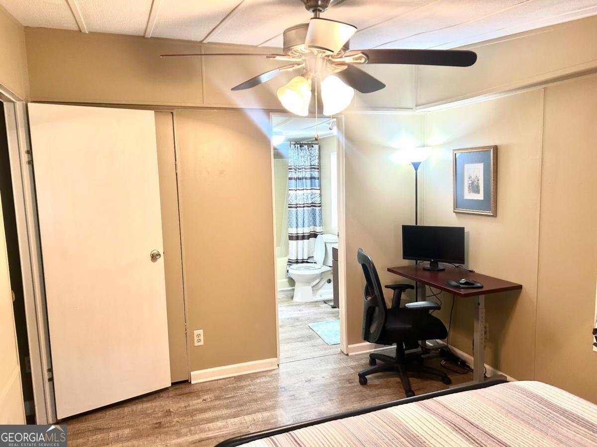 6695 Thunder Trail Gainesville - 33