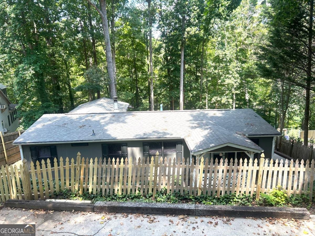 6695 Thunder Trail Gainesville - 46