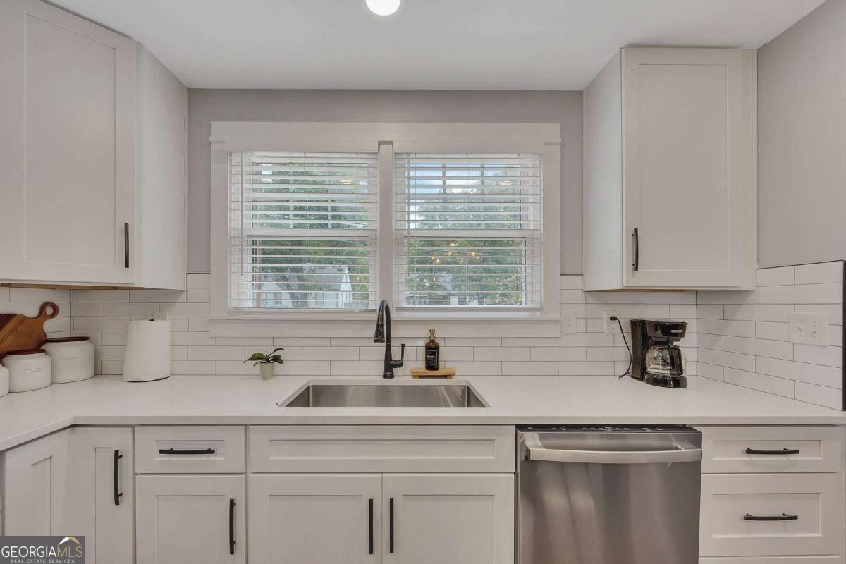 2623 Northview Avenue Decatur - 9