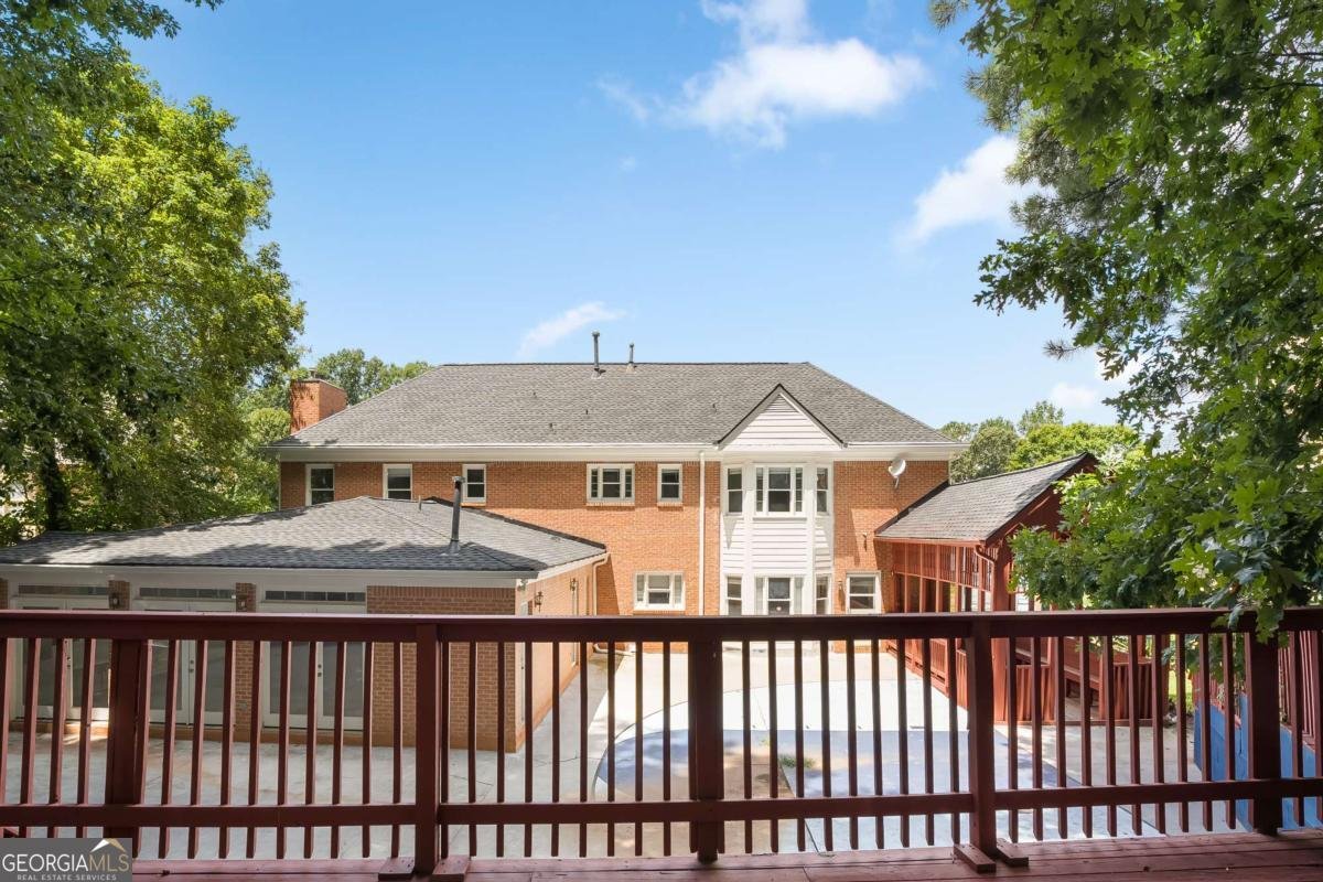 660 Belgrave Lane Tucker - 11