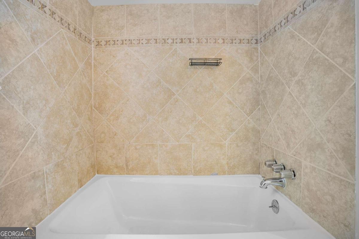 660 Belgrave Lane Tucker - 16