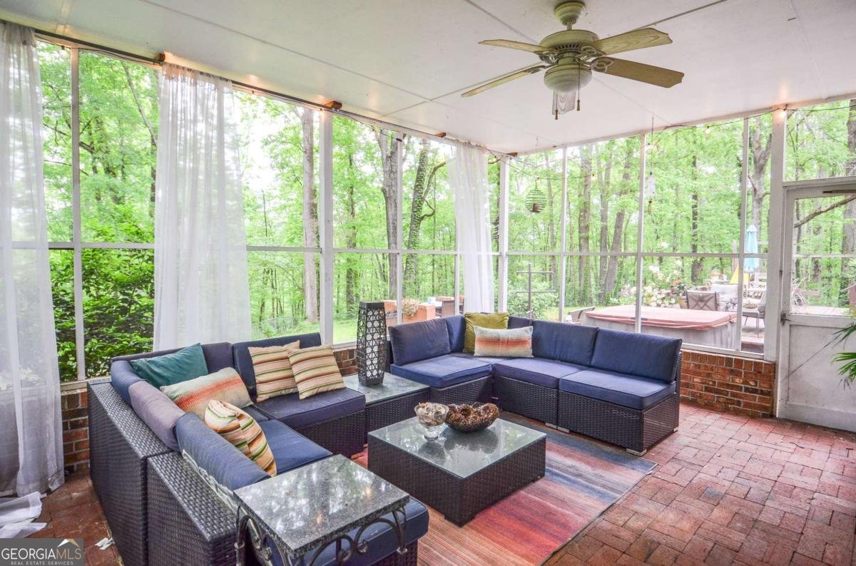 5500 Georgetown Trace Lilburn - 11