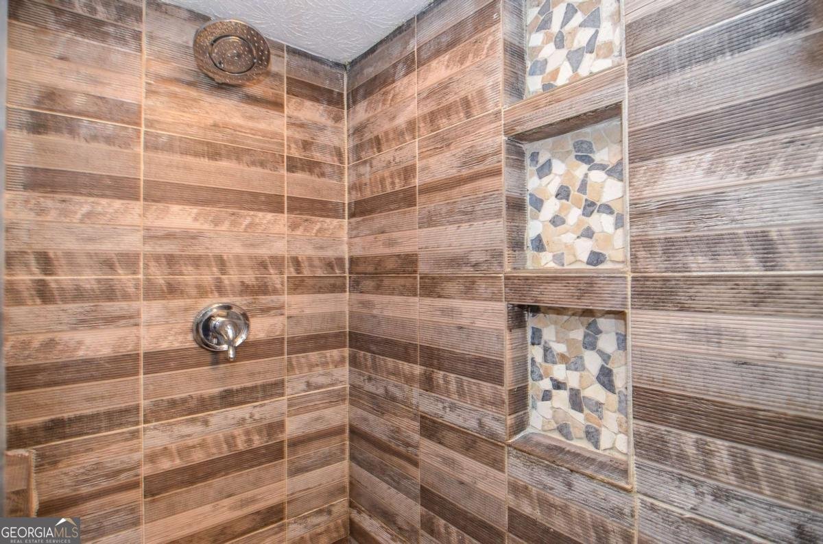5500 Georgetown Trace Lilburn - 40