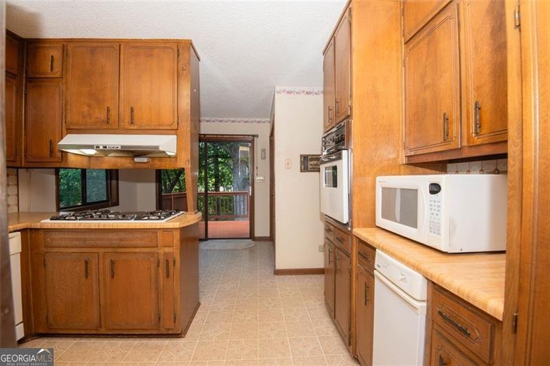 3570 Castlehill Court Tucker - 7