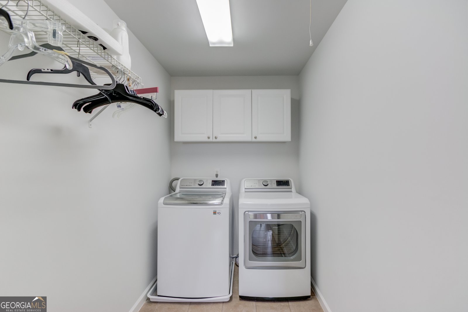 7921 Benchmark Drive Flowery Branch - 38