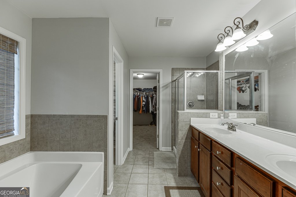 821 Sapphire Lane Sugar Hill - 1