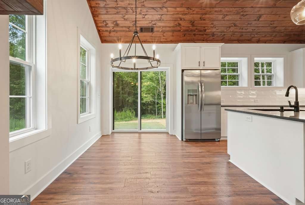 60 Dovetail Lane Talking Rock - 19