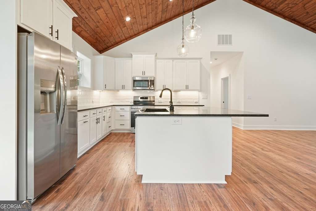 60 Dovetail Lane Talking Rock - 20