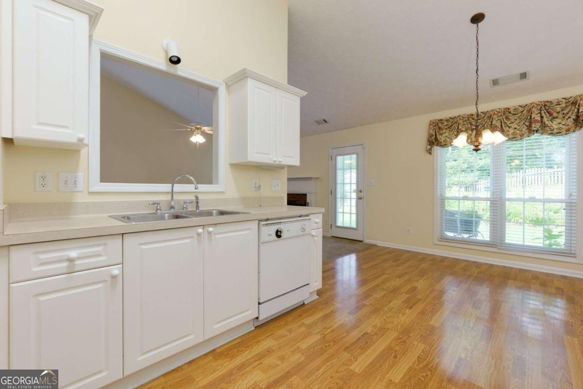 2543 Oak Bluff Drive Dacula - 20