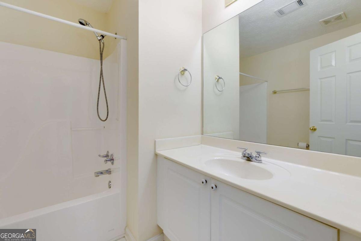 2543 Oak Bluff Drive Dacula - 22