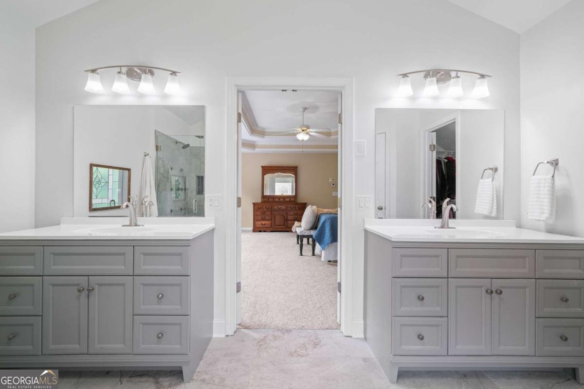 1060 FAIRWAY VALLEY Drive Woodstock - 50