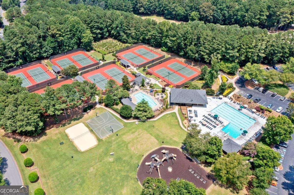 1060 FAIRWAY VALLEY Drive Woodstock - 66